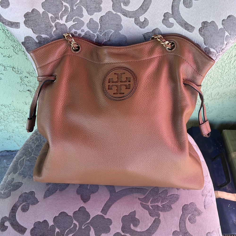 Pre-owned Marion slouchy Tote Pebbled Leather Tory Burch